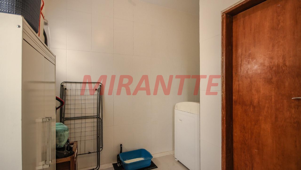 Sobrado de 450m² com 6 quartos em Santana