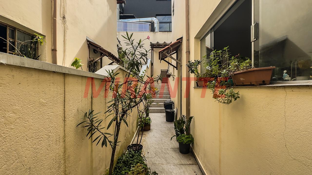 Sobrado de 450m² com 6 quartos em Santana