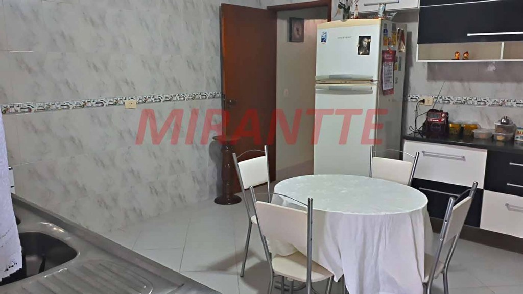 Sobrado de 217m² com 4 quartos em Mandaqui