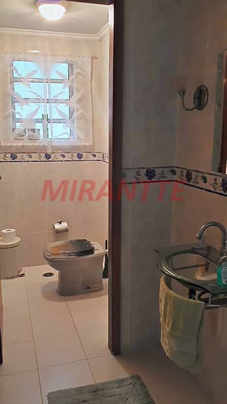Sobrado de 217m² com 4 quartos em Mandaqui