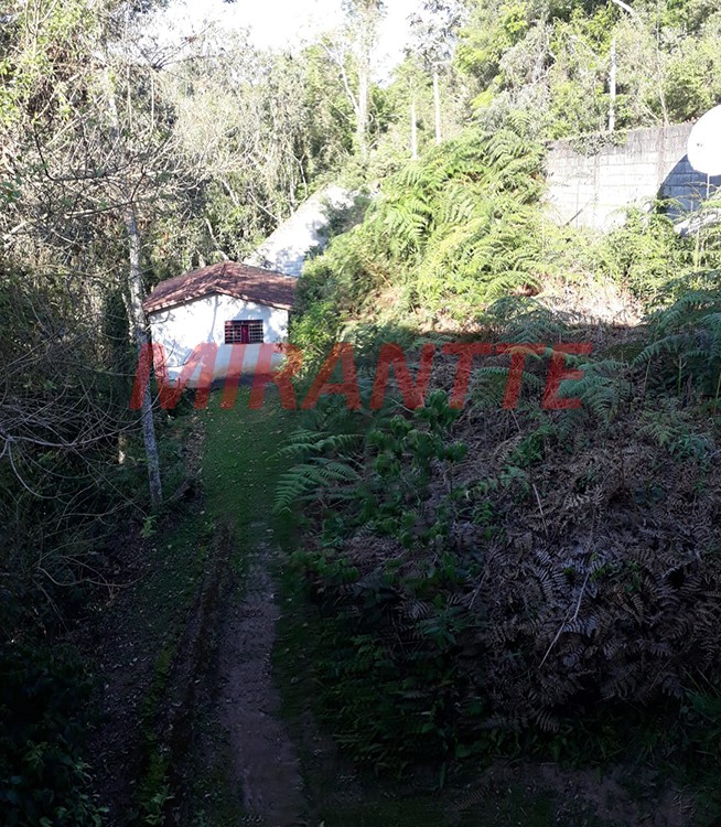 Casa terrea de 320m² com 2 quartos em Serra da Cantareira