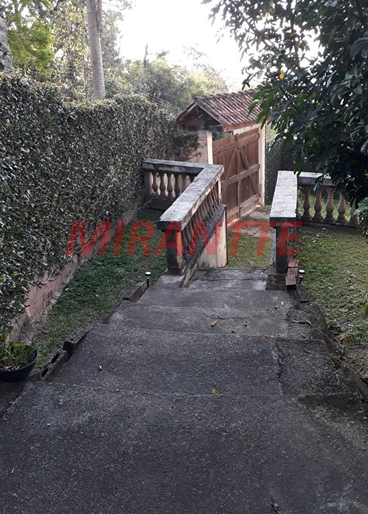 Casa terrea de 320m² com 2 quartos em Serra da Cantareira