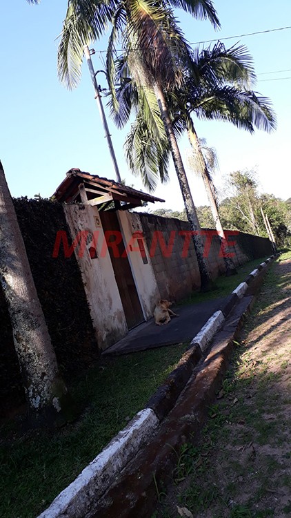 Casa terrea de 320m² com 2 quartos em Serra da Cantareira