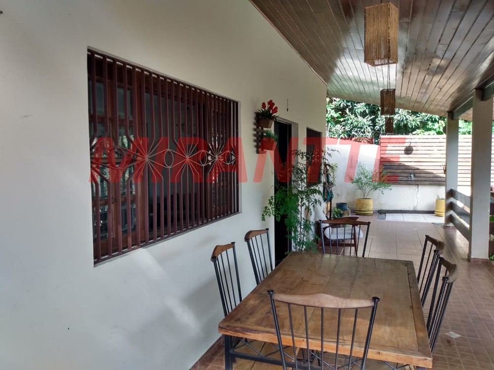 Casa terrea de 340m² com 3 quartos em Centro – Mairiporã