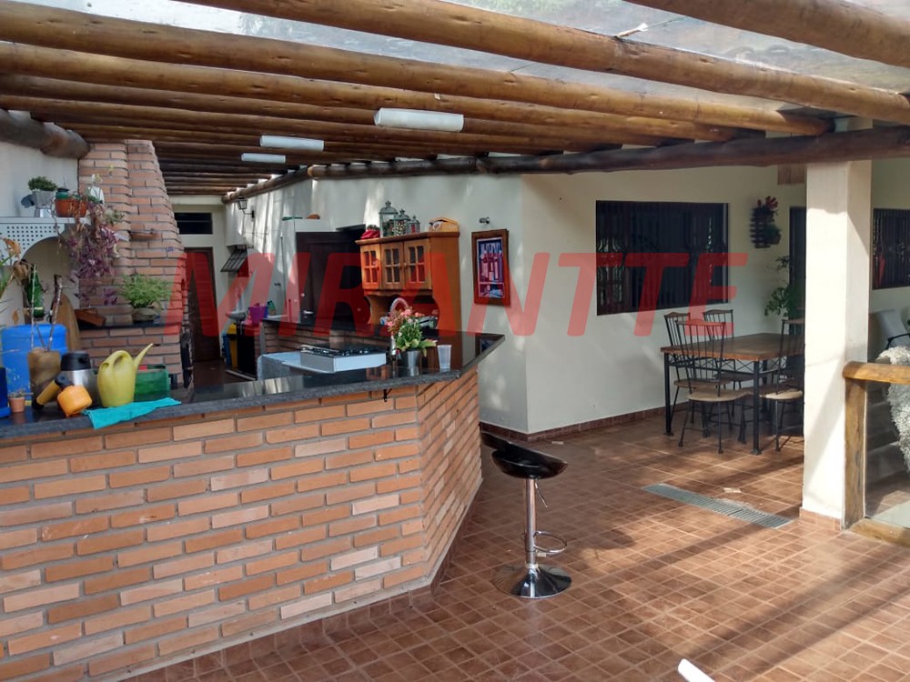 Casa terrea de 340m² com 3 quartos em Centro – Mairiporã