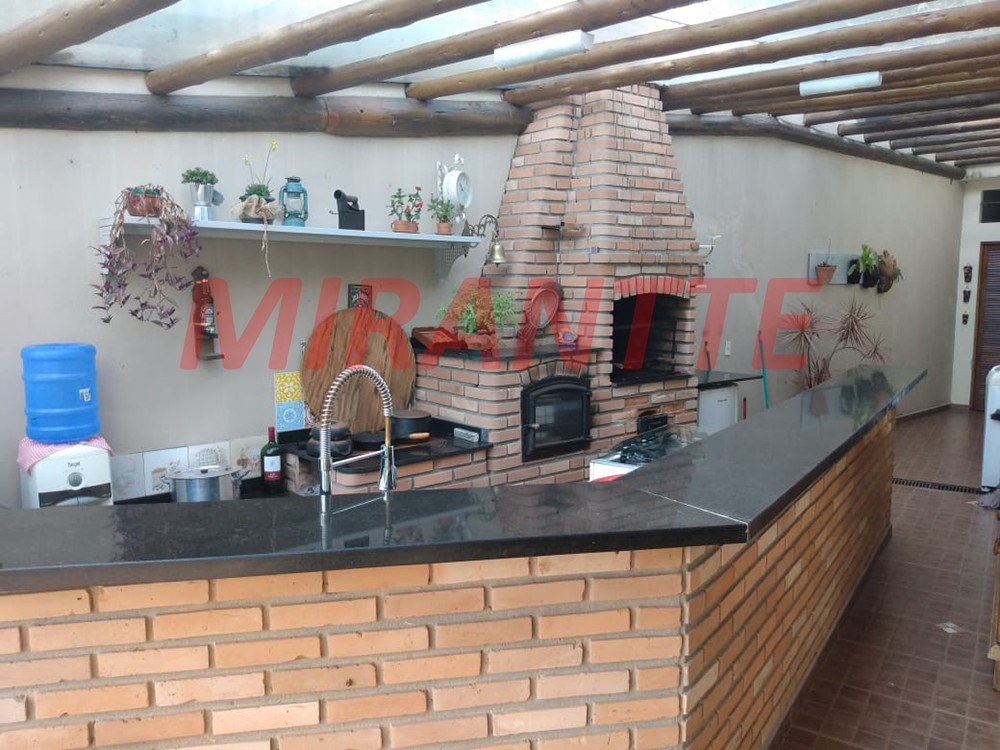 Casa terrea de 340m² com 3 quartos em Centro – Mairiporã