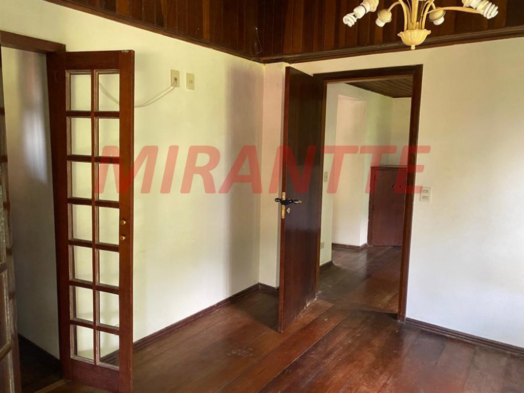 Sobrado de 270m² com 2 quartos em Serra Da Cantareira