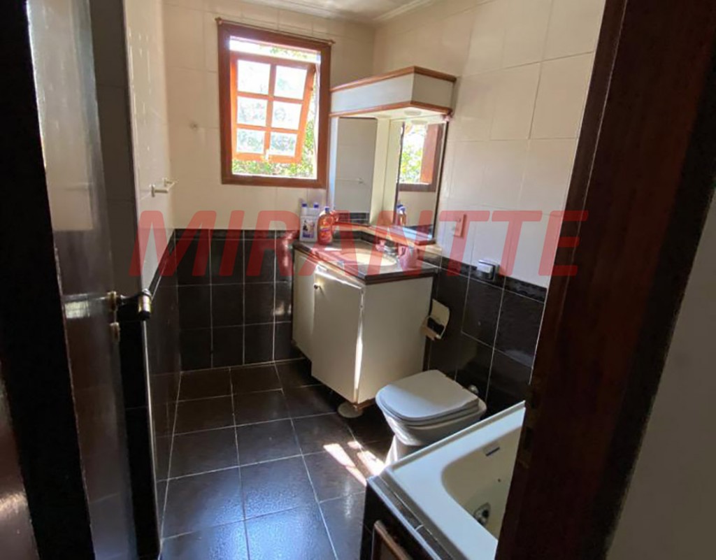 Sobrado de 270m² com 2 quartos em Serra Da Cantareira