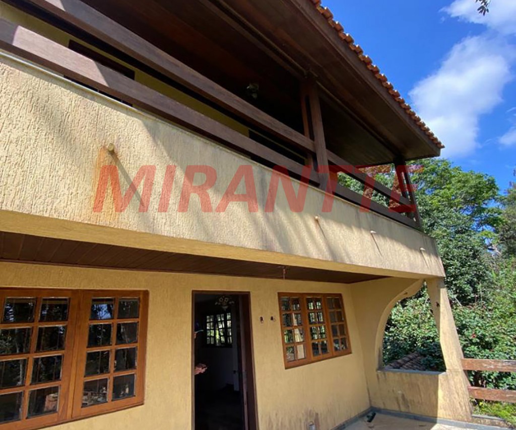 Sobrado de 270m² com 2 quartos em Serra Da Cantareira