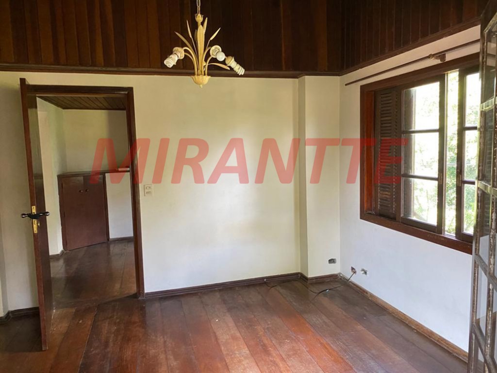 Sobrado de 270m² com 2 quartos em Serra Da Cantareira