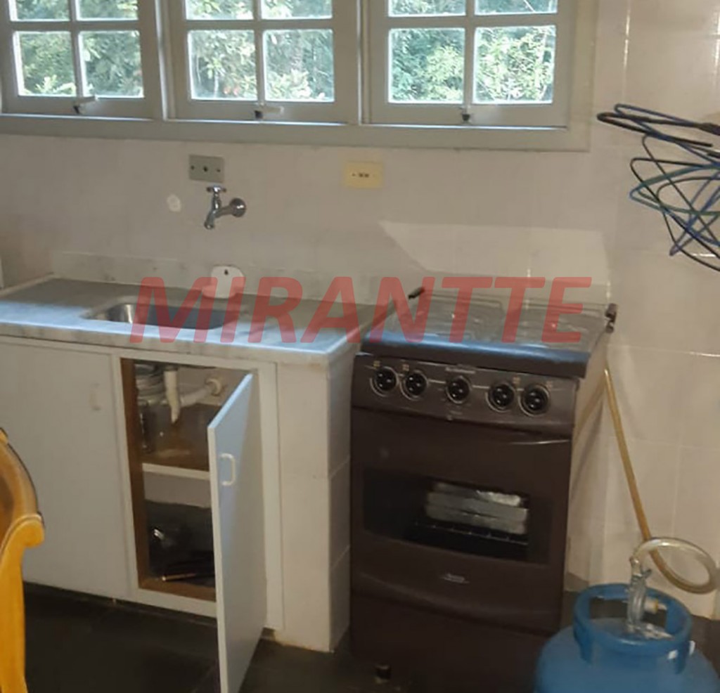 Sobrado de 270m² com 2 quartos em Serra Da Cantareira
