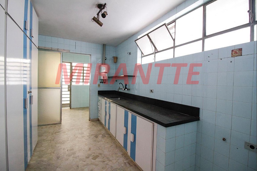 Sobrado de 238m² com 5 quartos em Lapa