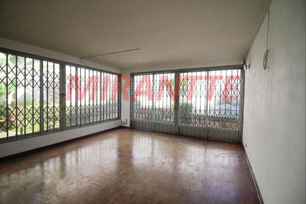 Sobrado de 238m² com 5 quartos em Lapa