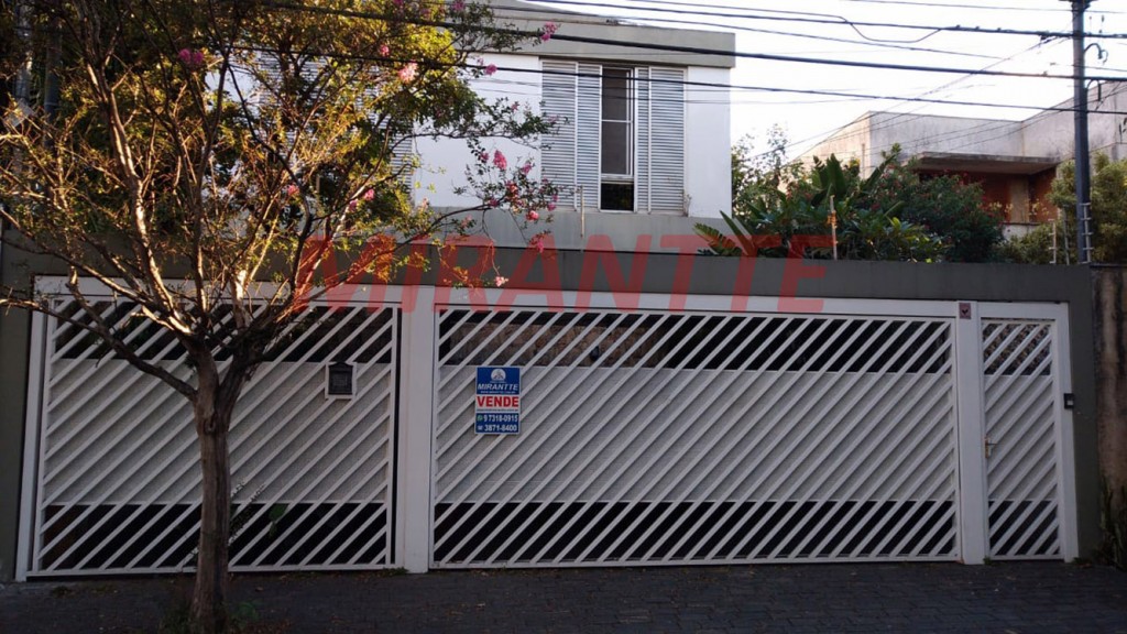 Sobrado de 205m² com 4 quartos em Brooklin