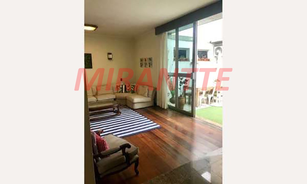Sobrado de 205m² com 4 quartos em Brooklin