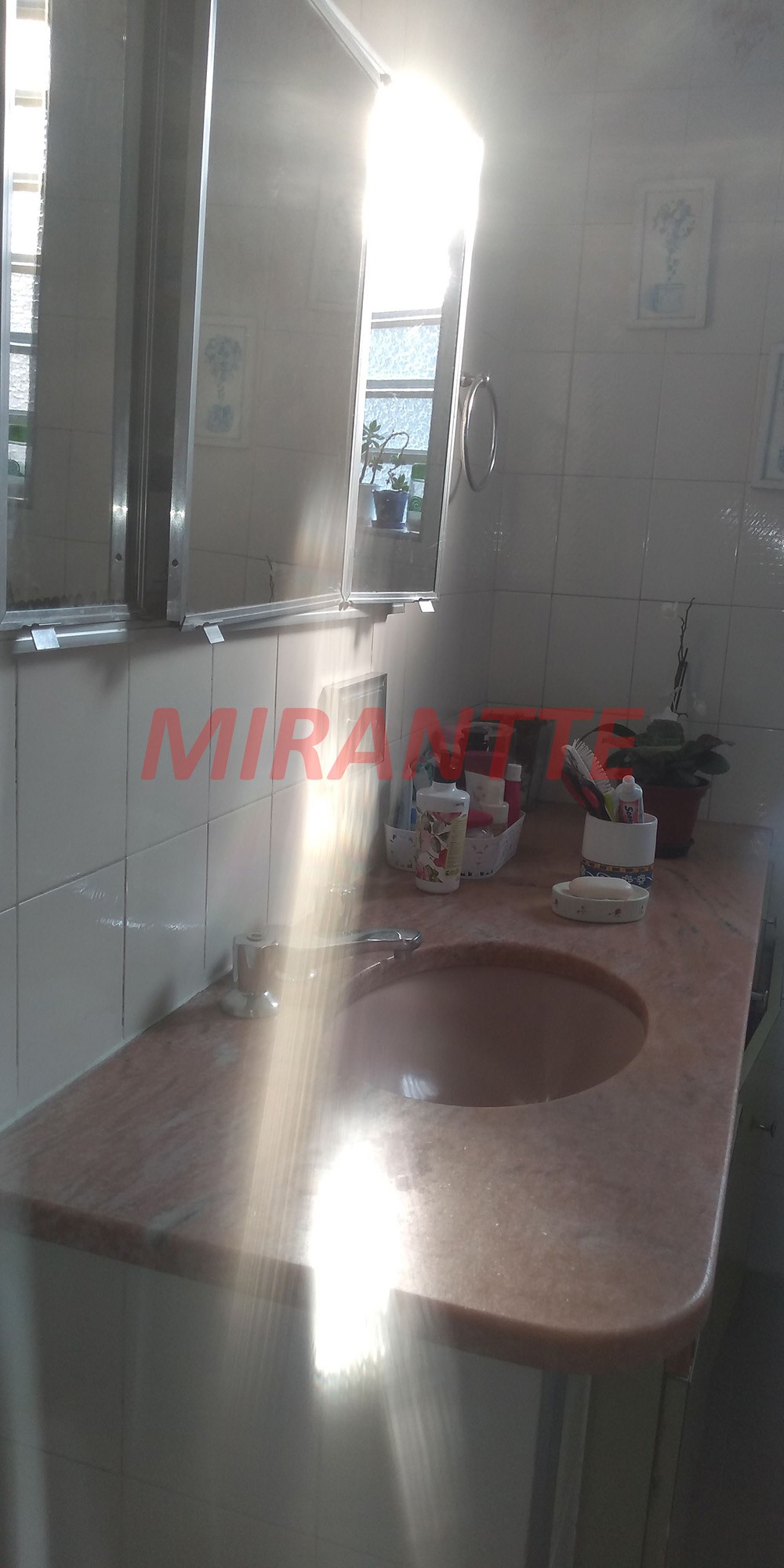 Sobrado de 151m² com 4 quartos em Água Branca