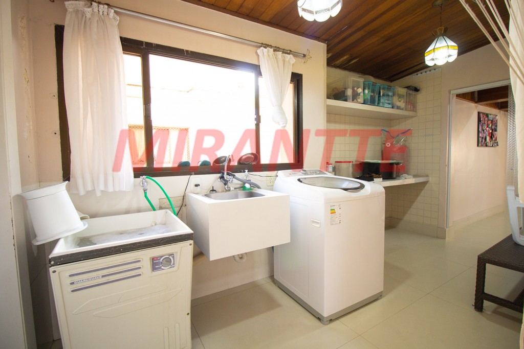 Cobertura duplex de 328m² com 3 quartos em Vila Galvão