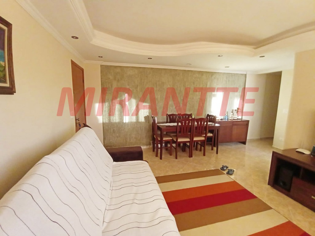 Apartamento de 74m² com 2 quartos em Macedo