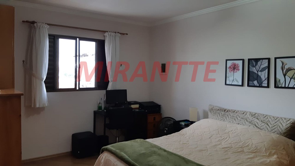 Sobrado de 163m² com 3 quartos em Parque Peruche