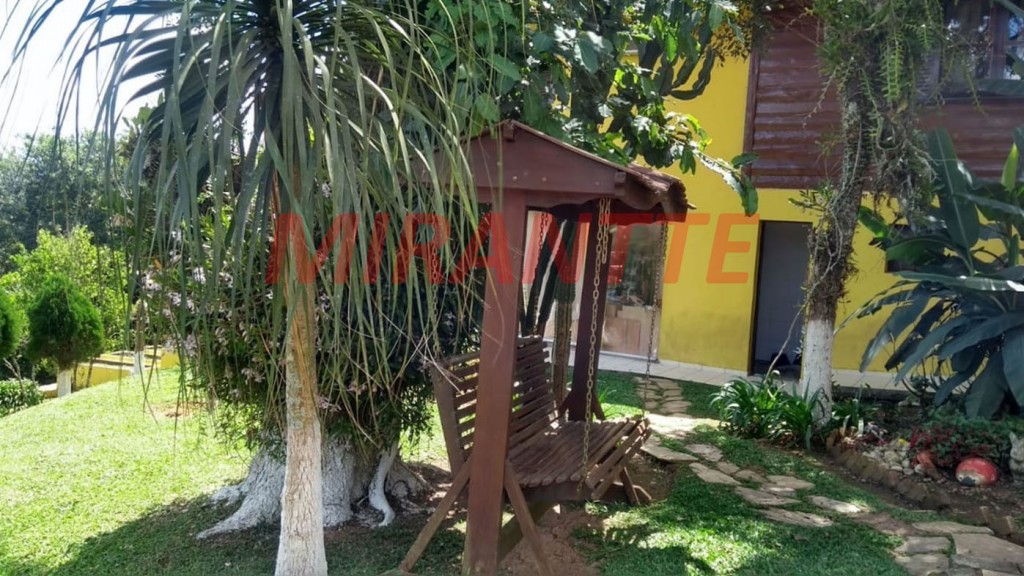 ChÁcara de 216m² com 4 quartos em Centro – Mairiporã