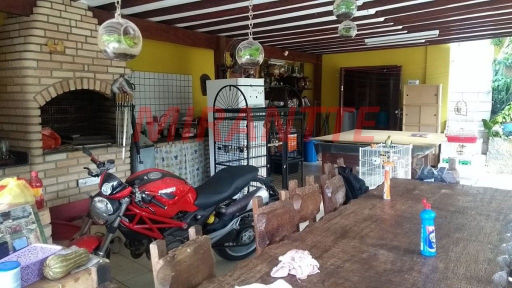 ChÁcara de 216m² com 4 quartos em Centro – Mairiporã