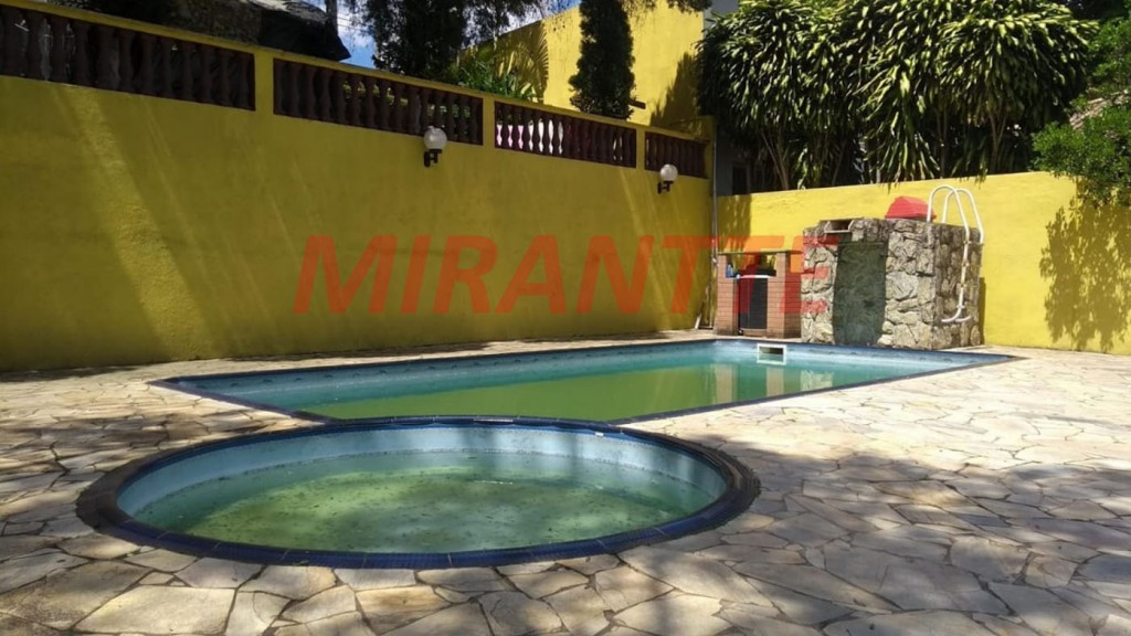 ChÁcara de 216m² com 4 quartos em Centro – Mairiporã