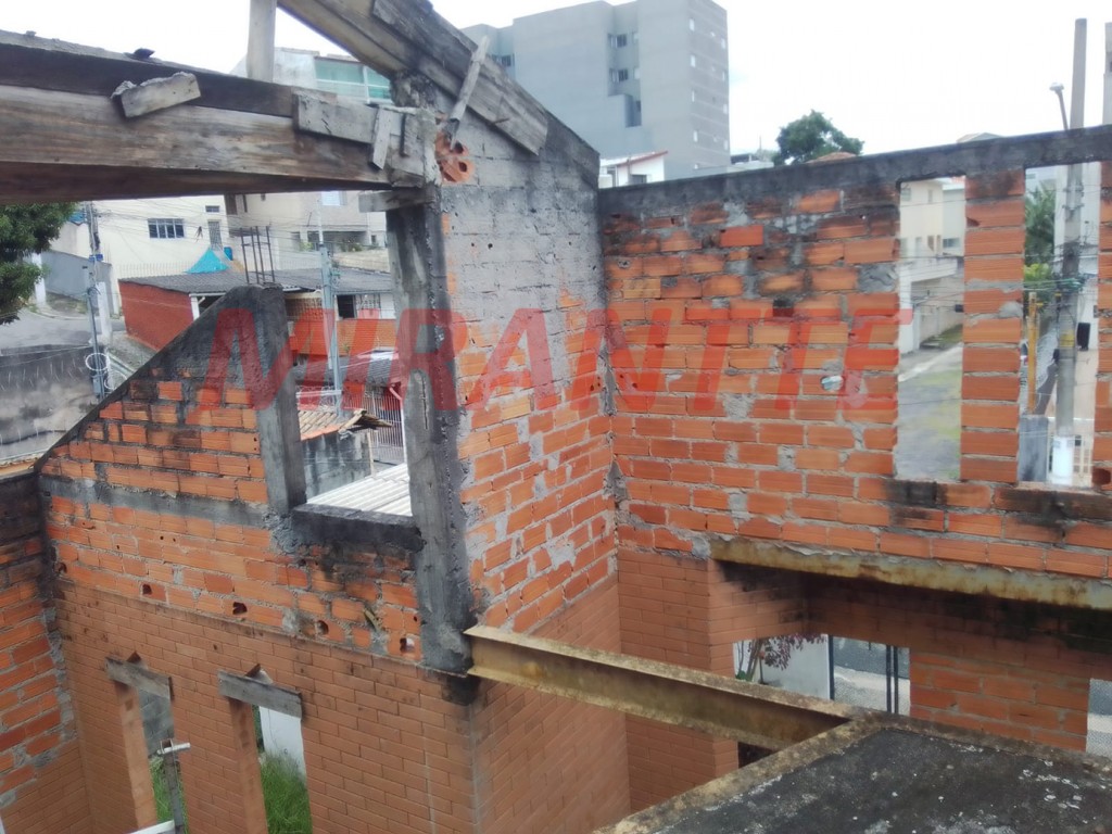 Terreno de 165m² em Parque Vitória