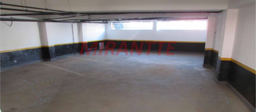 Comercial de 659m² em Casa Verde