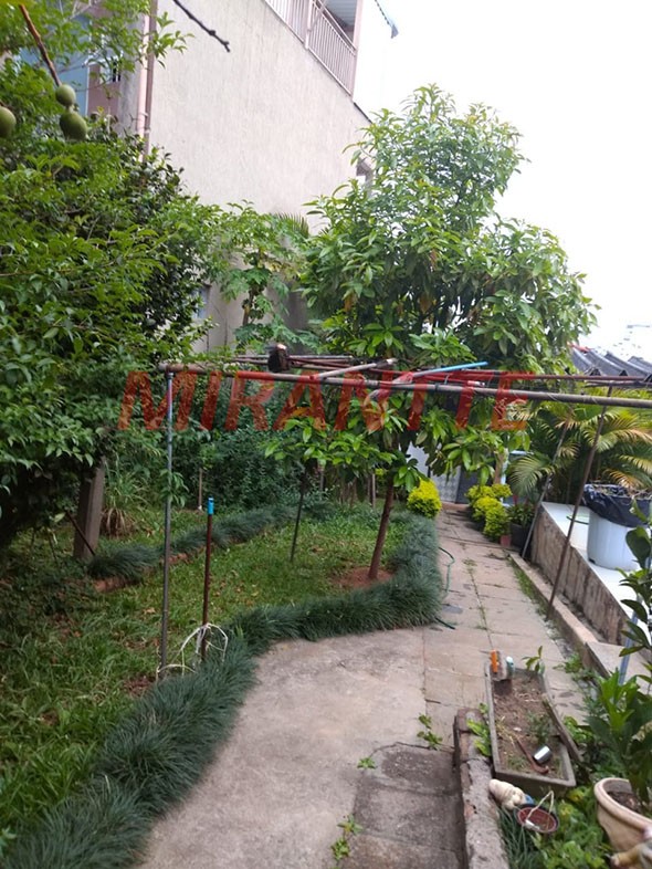 Casa terrea com 3 quartos em Vila Mazzei