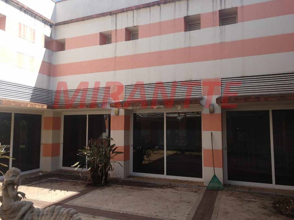 Sobrado de 607m² com 4 quartos em Jardim Prudência