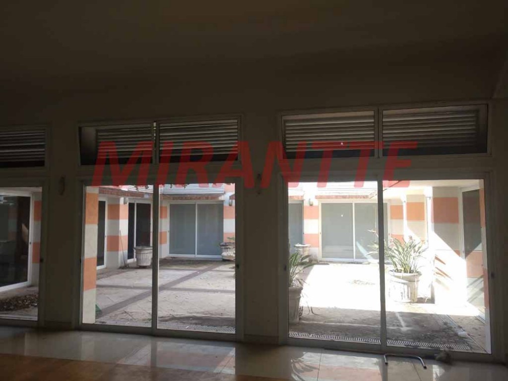 Sobrado de 607m² com 4 quartos em Jardim Prudência
