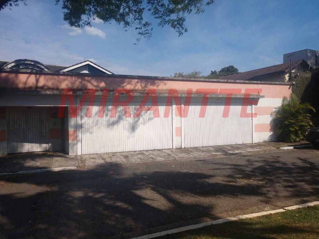 Sobrado de 607m² com 4 quartos em Jardim Prudência
