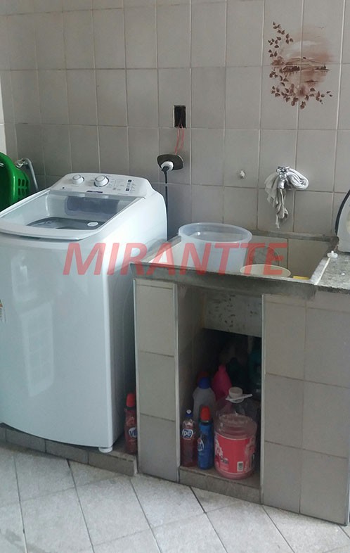Sobrado de 216m² com 2 quartos em Horto Florestal