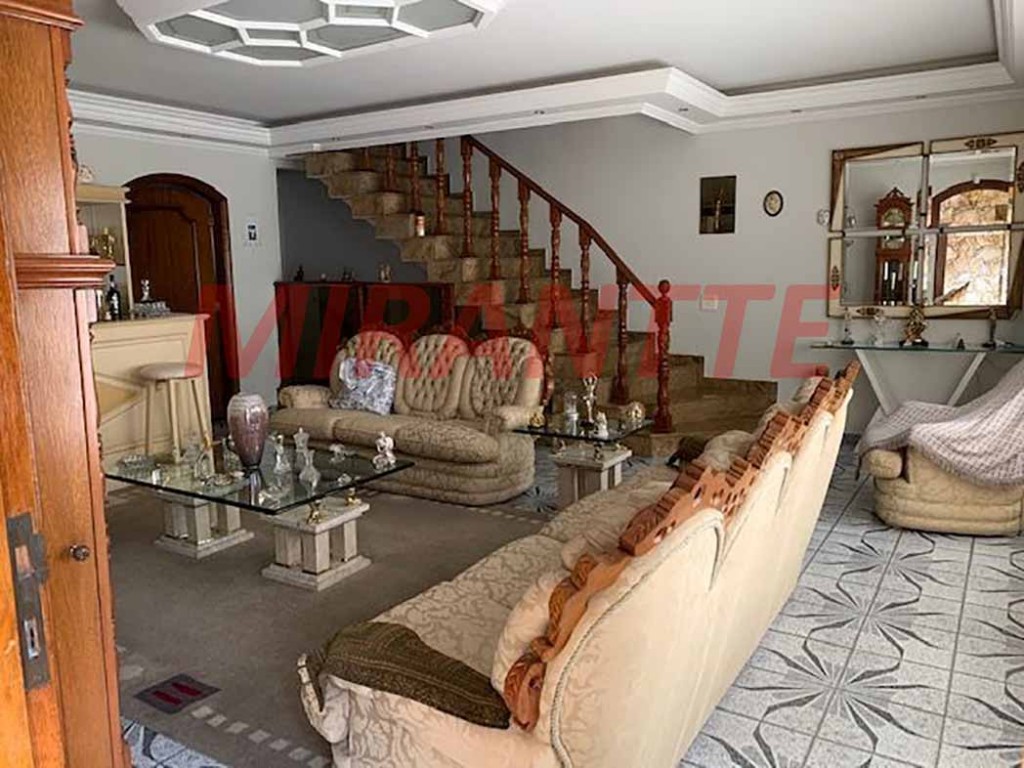 Sobrado de 370m² com 3 quartos em Vila Paiva