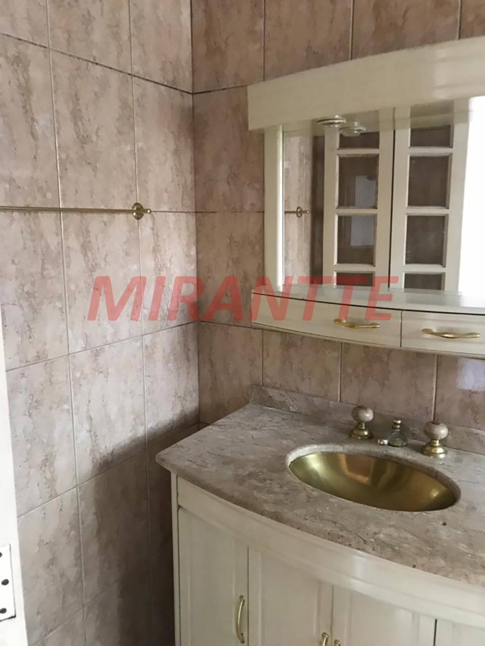 Sobrado de 150m² com 3 quartos em Santana