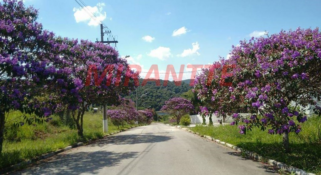 Terreno de 1.25m² em Serra Da Cantareira