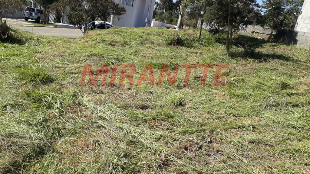 Terreno de 1.25m² em Serra Da Cantareira