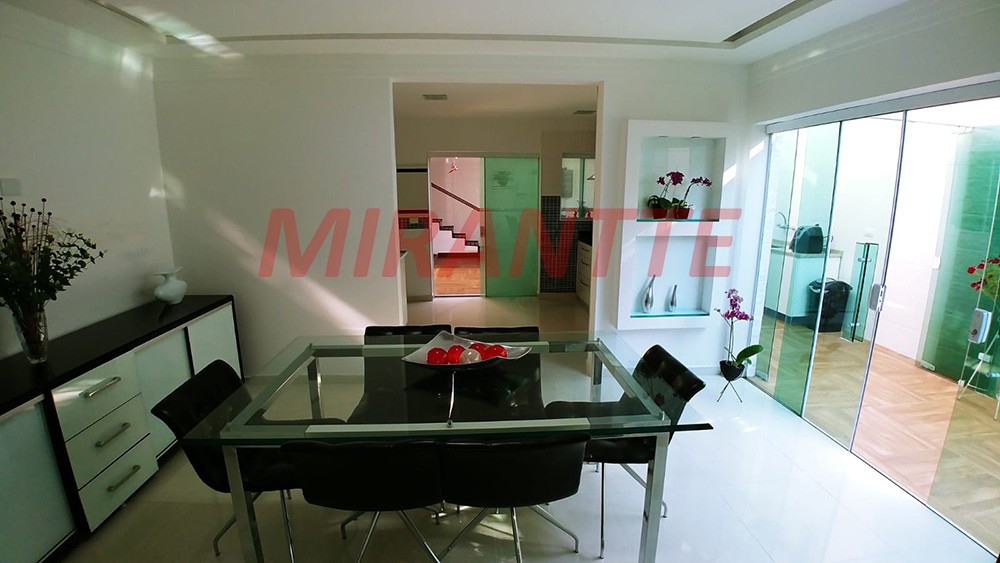 Sobrado de 230m² com 4 quartos em Jardim França