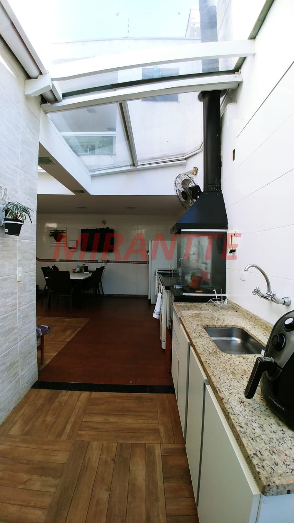 Sobrado de 230m² com 4 quartos em Jardim França