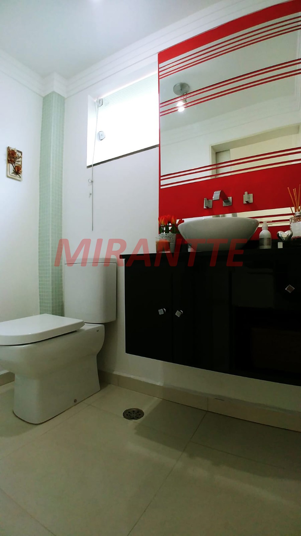 Sobrado de 230m² com 4 quartos em Jardim França