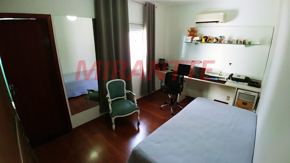 Sobrado de 230m² com 4 quartos em Jardim França