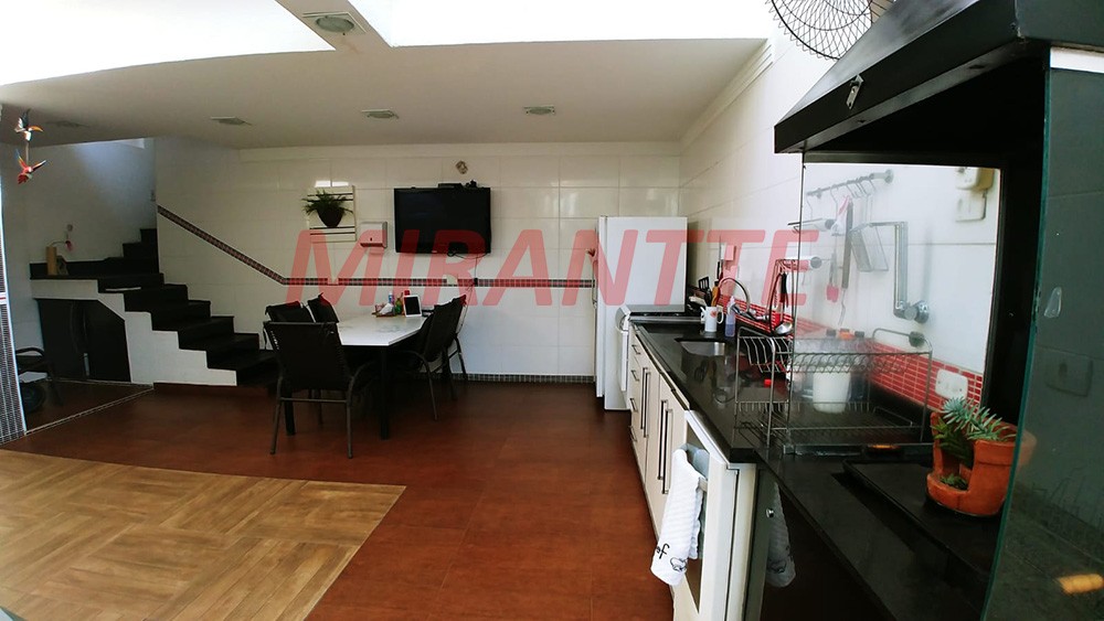 Sobrado de 230m² com 4 quartos em Jardim França