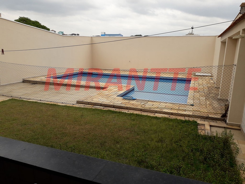 Casa terrea de 216m² com 3 quartos em Parque Peruche