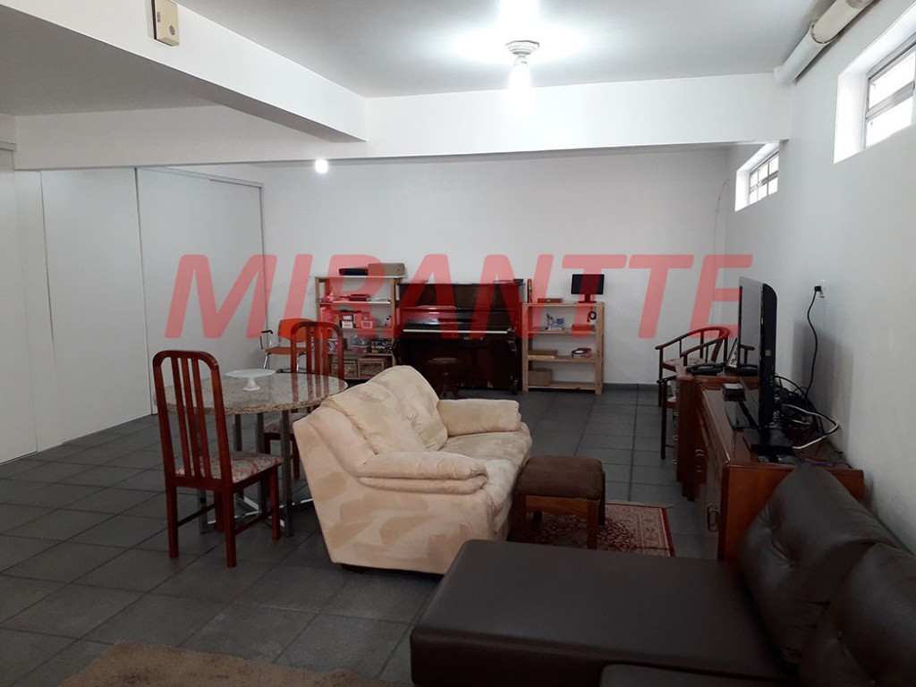 Casa terrea de 216m² com 3 quartos em Parque Peruche