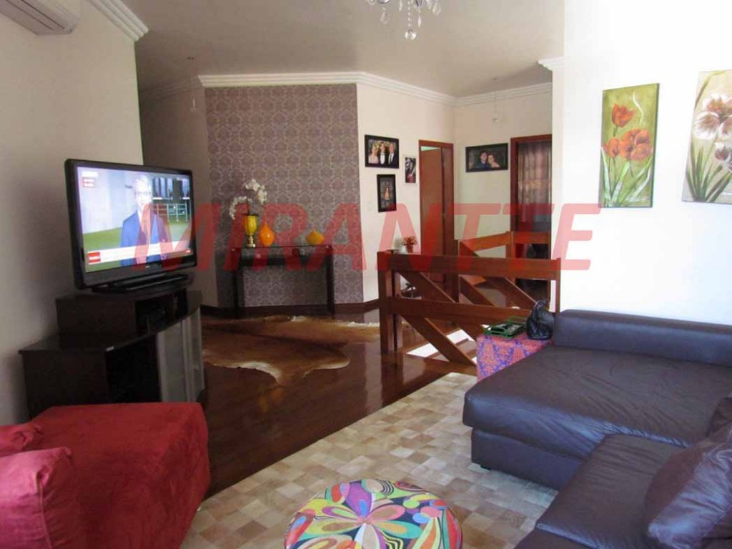 Sobrado de 566m² com 4 quartos em Vila Rio de Janeiro