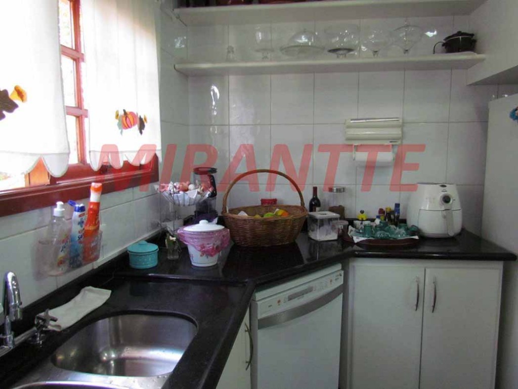 Sobrado de 566m² com 4 quartos em Vila Rio de Janeiro
