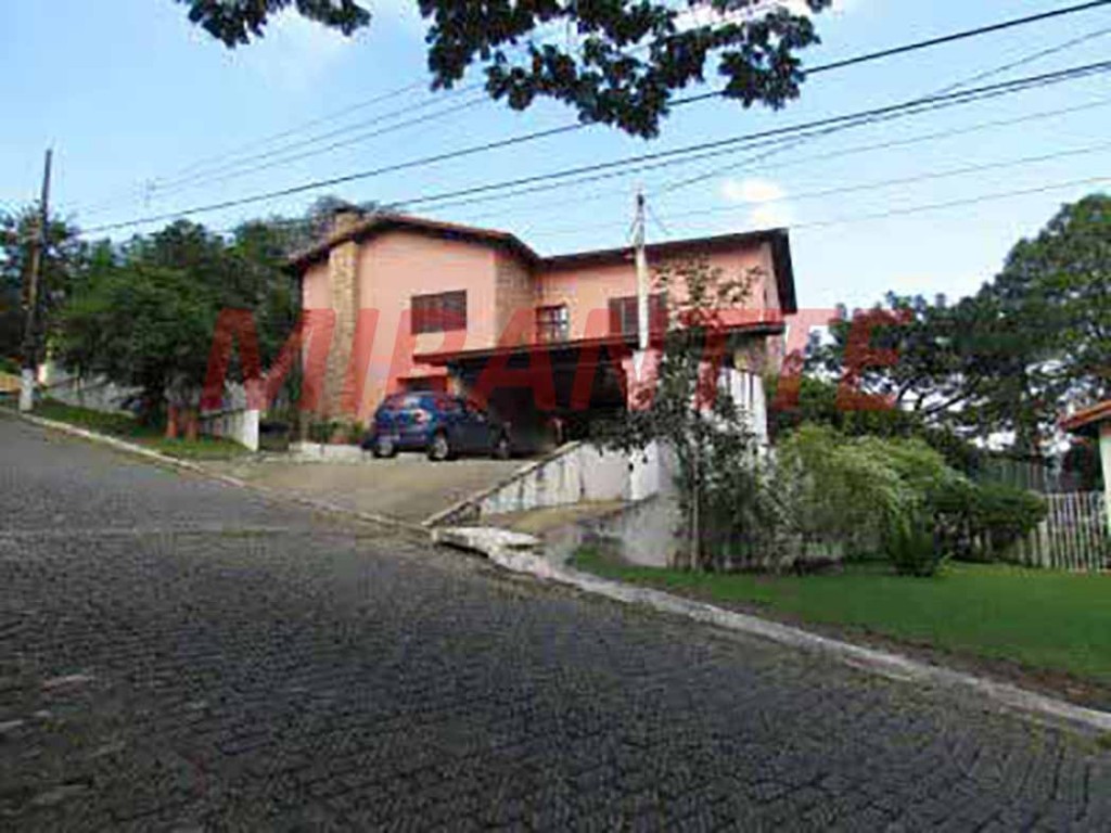 Sobrado de 566m² com 4 quartos em Vila Rio de Janeiro