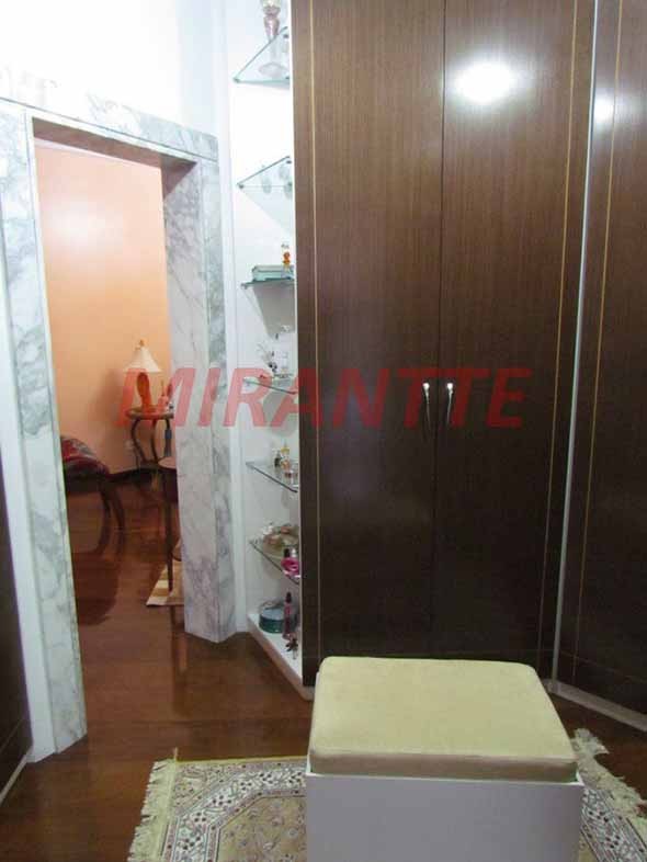 Sobrado de 566m² com 4 quartos em Vila Rio de Janeiro