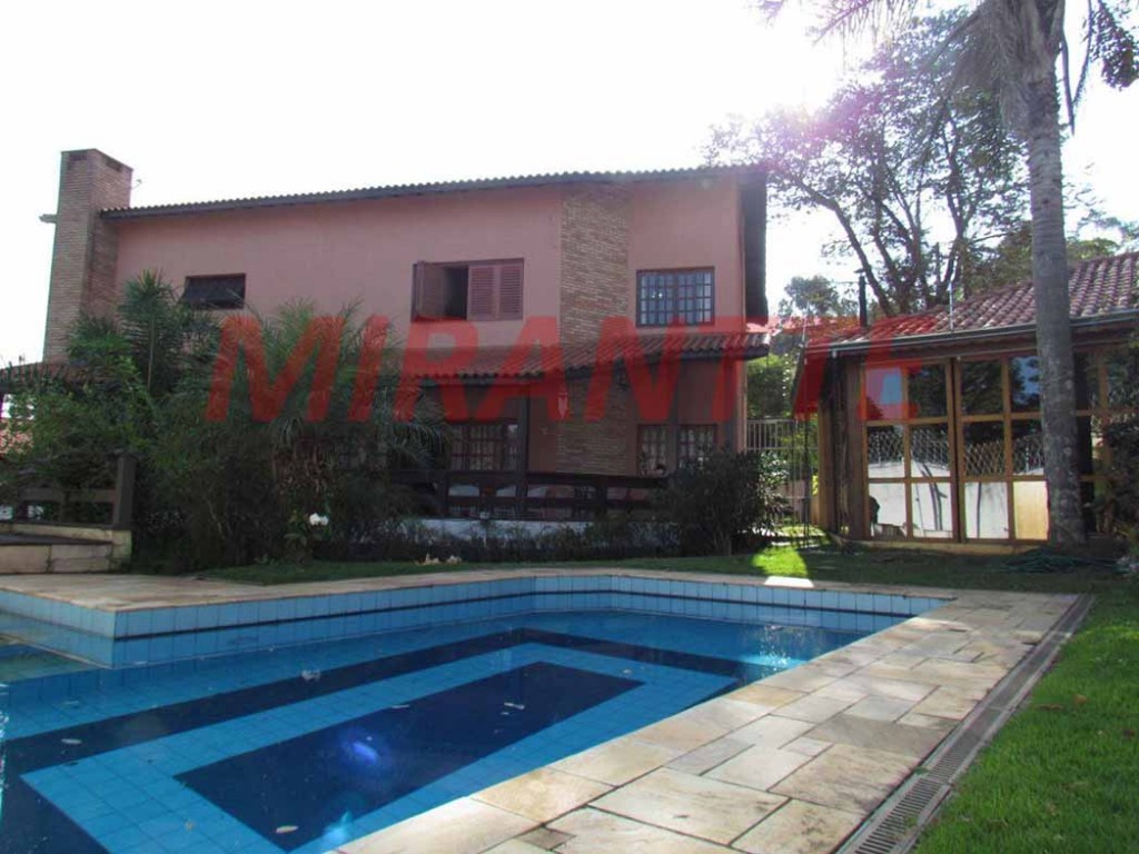 Sobrado de 566m² com 4 quartos em Vila Rio de Janeiro