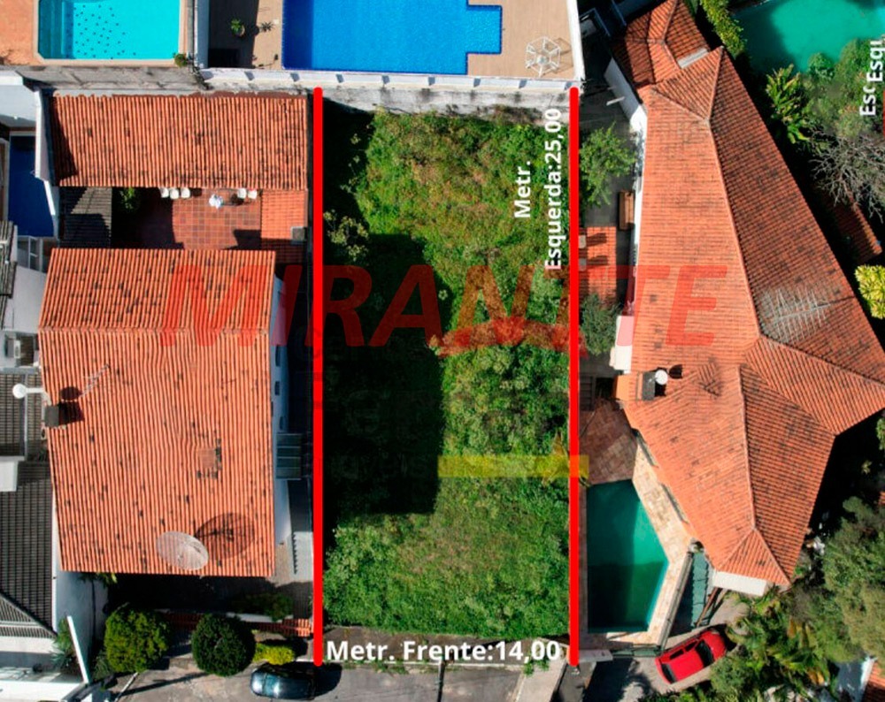 Terreno de 340m² em Barro Branco